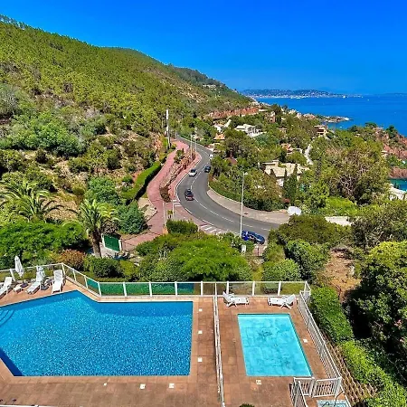 Au Coeur De L'esterel