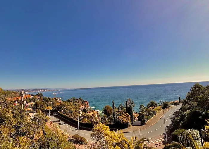 Au Coeur De L'esterel *